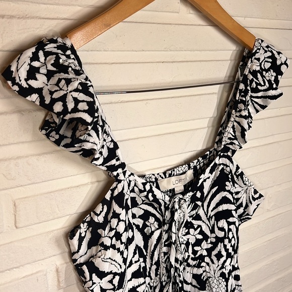 Loft Black and White Pineapple Ruffle Halter Top, Women Size Small - Picture 6 of 9